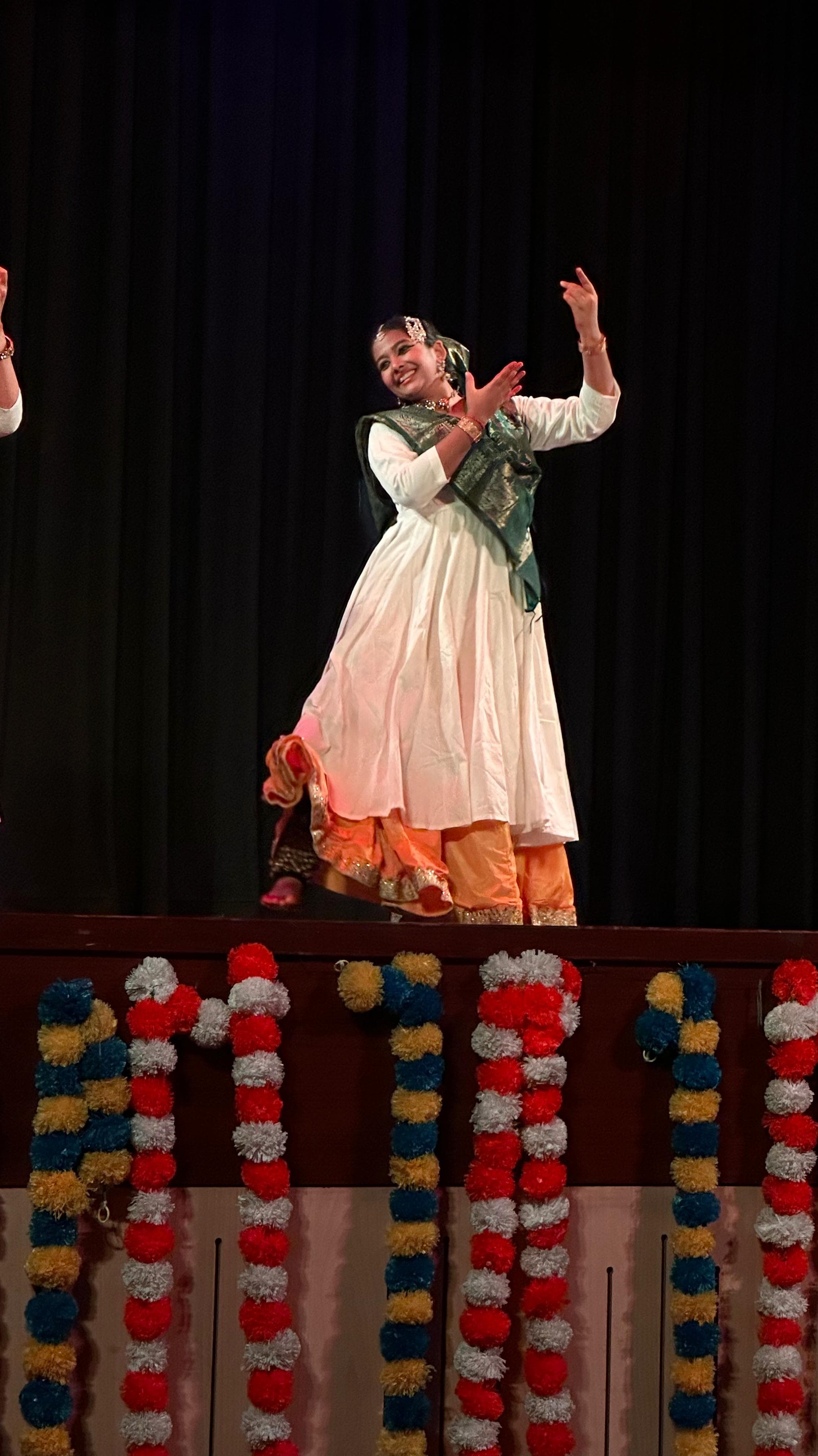 Kathak dancer Pranvi Bansal - Pose 2